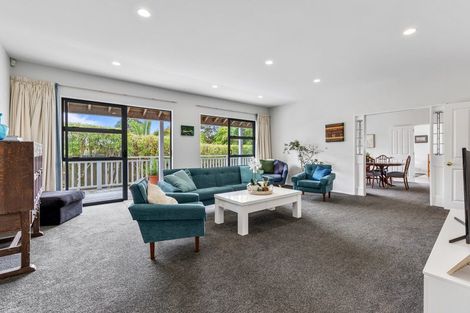 Photo of property in 3a Cron Avenue, Te Atatu South, Auckland, 0610