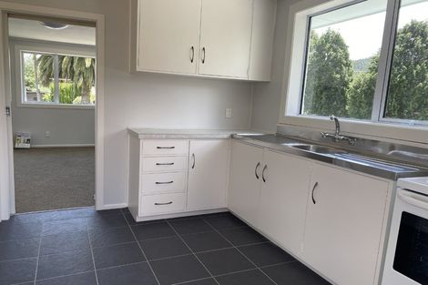 Photo of property in 12 Poplar Grove, Ebdentown, Upper Hutt, 5018
