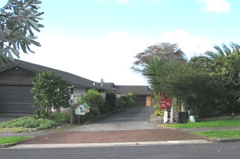 Photo of property in 2/88 Simmental Crescent, Somerville, Auckland, 2014