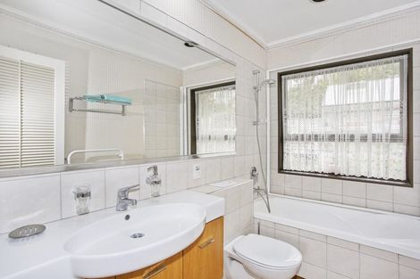 Photo of property in 6 Kowhai Place, Pukekohe, 2120