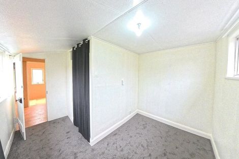 Photo of property in 4 Wood Street, Takaro, Palmerston North, 4410