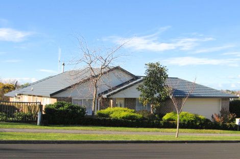 Photo of property in 5 Glenburn Place, Nawton, Hamilton, 3200