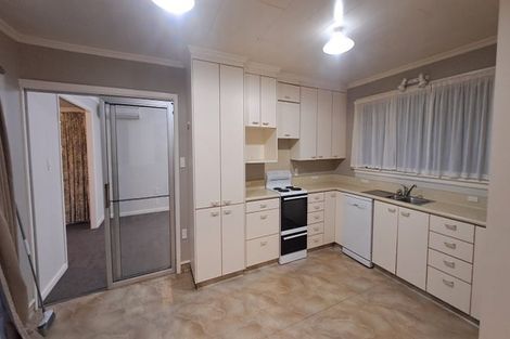 Photo of property in 36 Landsdowne Terrace, Cashmere, Christchurch, 8022