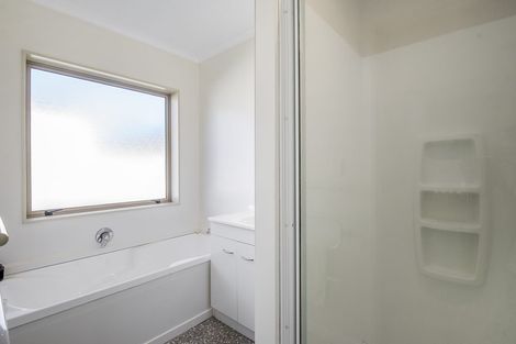 Photo of property in 21 Matuku Place, Paraparaumu Beach, Paraparaumu, 5032