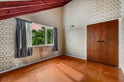 Photo of property in 38 Toru Street, Te Atatu Peninsula, Auckland, 0610
