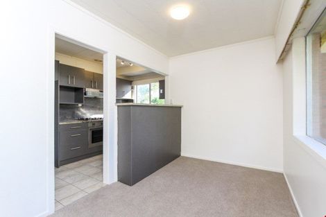 Photo of property in 1/64 Parker Avenue, Titirangi, Auckland, 0604