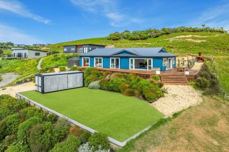 Photo of property in 13 Otaraia Road, Riversdale Beach, Masterton, 5872