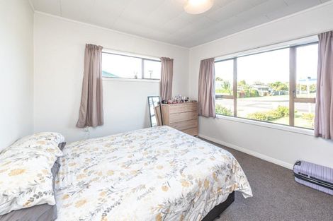 Photo of property in 28 Roberts Avenue, Aramoho, Whanganui, 4500