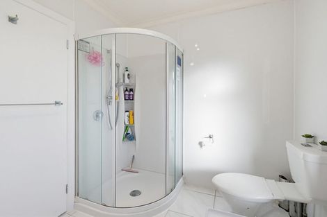 Photo of property in 32 Botanical Road, Takaro, Palmerston North, 4412