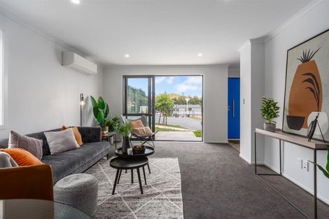 Photo of property in 27 Oakum Road, Whitby, Porirua, 5024