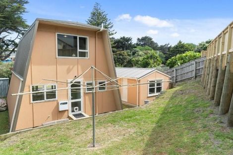 Photo of property in 56 Tutere Street, Waikanae Beach, Waikanae, 5036