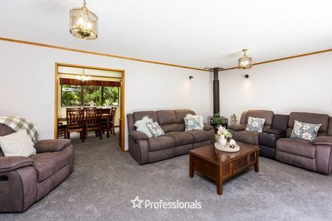 Photo of property in 8 King Charles Drive, Kingsley Heights, Upper Hutt, 5018