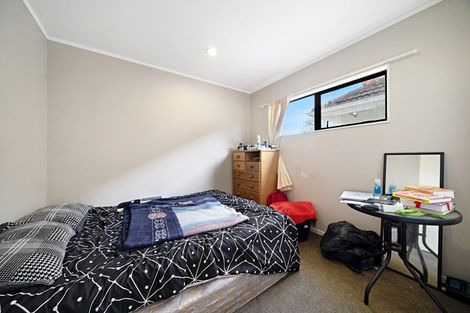 Photo of property in 19 Lynwood Road, New Lynn, Auckland, 0600