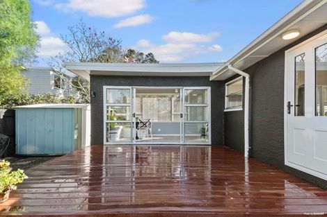 Photo of property in 1/113 Nile Road, Milford, Auckland, 0620
