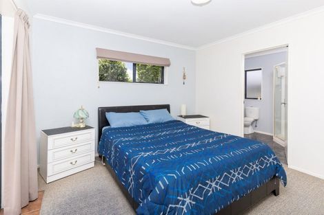 Photo of property in 61 Saint James Drive, Huntington, Hamilton, 3210