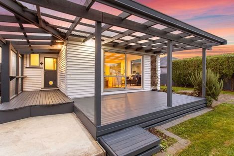 Photo of property in 42 Croziers Road, St Albans, Christchurch, 8052