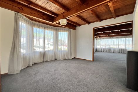 Photo of property in 33 Queens Parade, Devonport, Auckland, 0624