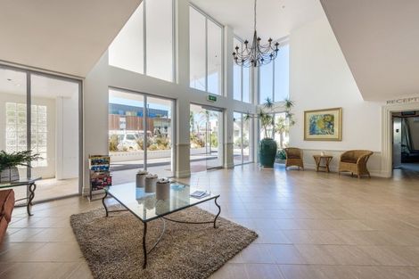 Photo of property in 10/12 Maunganui Road, Mount Maunganui, 3116