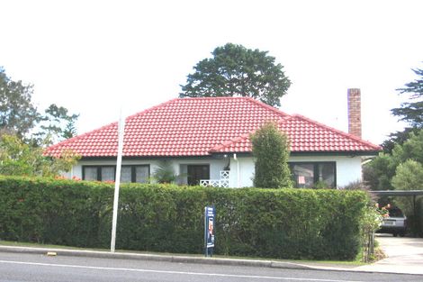 Photo of property in 35 Forest Hill Road, Henderson, Auckland, 0612