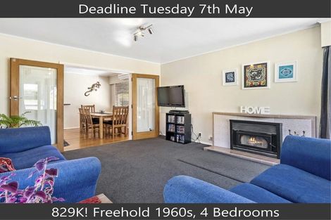 Photo of property in 38 Larsen Crescent, Tawa, Wellington, 5028