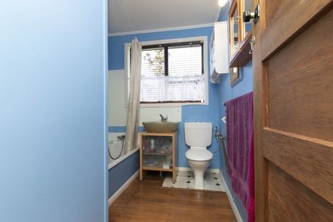 Photo of property in 86 Garfield Road, Helensville, 0800