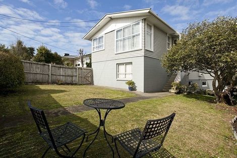 Photo of property in 1/12 Bond Crescent, Forrest Hill, Auckland, 0620
