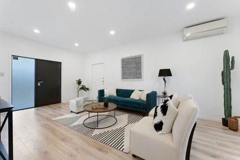 Photo of property in 1/612 Beach Road, Browns Bay, Auckland, 0630