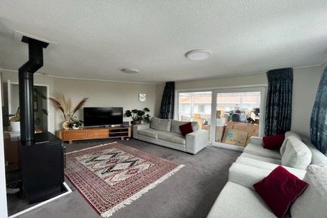 Photo of property in 3 Greenwich Grove, Stokes Valley, Lower Hutt, 5019