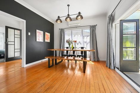 Photo of property in 12 Grey Street, Hamilton East, Hamilton, 3216