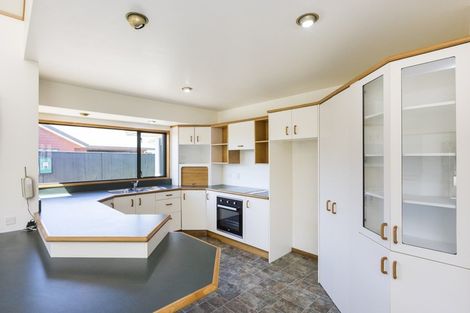 Photo of property in 16 Tudor Grove, Feilding, 4702