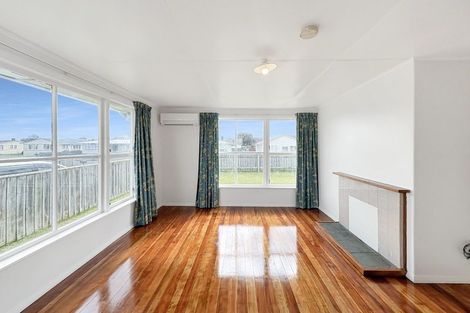 Photo of property in 163 Puriri Street, Castlecliff, Whanganui, 4501