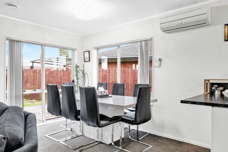 Photo of property in 30 Sheriff Place, Randwick Park, Auckland, 2105