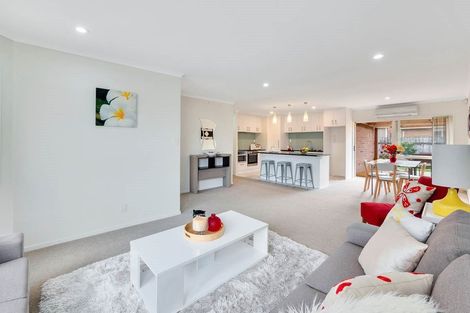 Photo of property in 27 Gendo Avenue, Henderson, Auckland, 0612