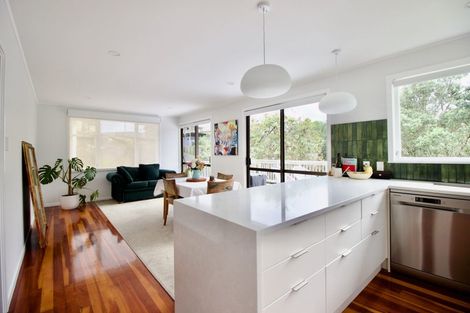 Photo of property in 130 Canongate Street, Birkdale, Auckland, 0626