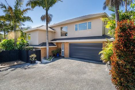 Photo of property in 8 Garden Lane, Torbay, Auckland, 0632