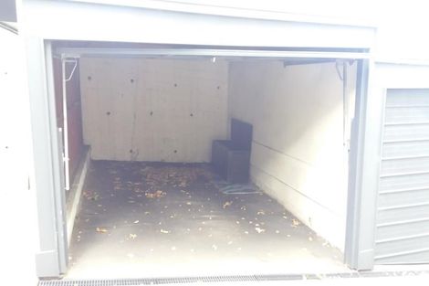 Photo of property in Windsor Court, 340u2 Tinakori Road, Thorndon, Wellington, 6011