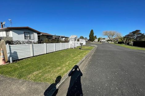 Photo of property in 4 Le Havre Place, Takanini, 2112
