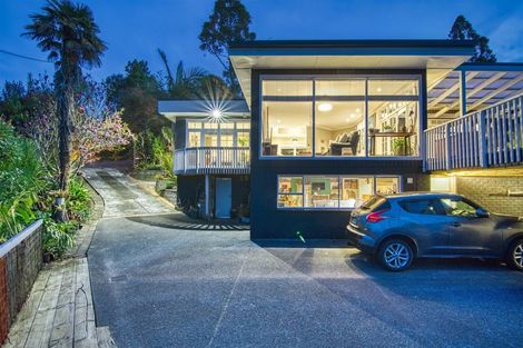 Photo of property in 207 Godley Road, Titirangi, Auckland, 0604