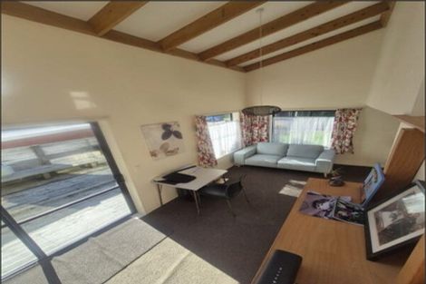 Photo of property in 59 Renown Road, Raumati South, Paraparaumu, 5032