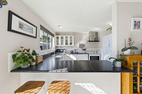 Photo of property in 4 Dove Place, Westbrook, Palmerston North, 4412