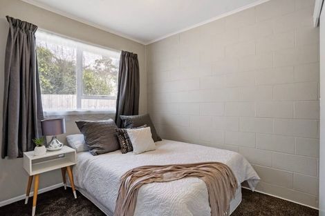 Photo of property in 3/68 Rua Road, Glen Eden, Auckland, 0602