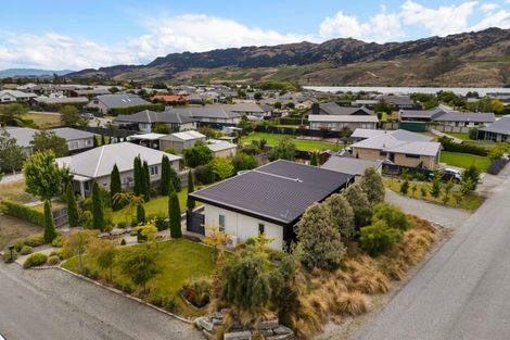 Photo of property in 16 Missy Crescent, Mount Pisa, Cromwell, 9383