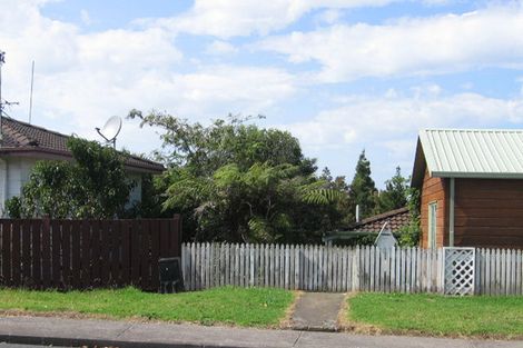Photo of property in 9 Benchmark Drive, Massey, Auckland, 0614