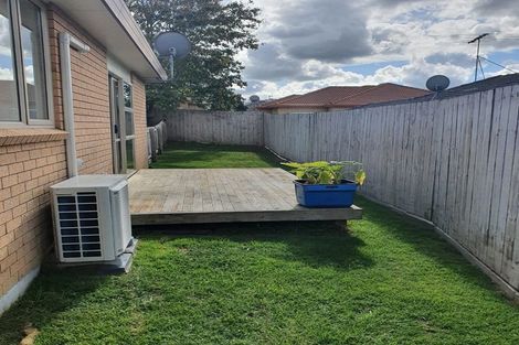 Photo of property in 18 Les Marston Place, Pukekohe, 2120