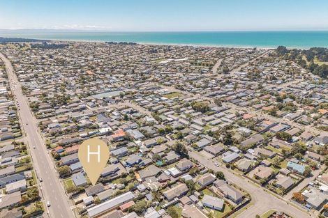 Photo of property in 116 Bower Avenue, New Brighton, Christchurch, 8083