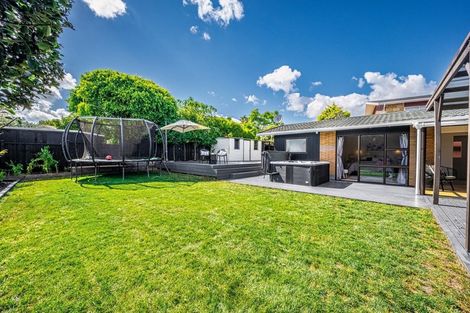 Photo of property in 5 Belmere Rise, Farm Cove, Auckland, 2012