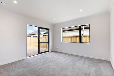 Photo of property in 3 Toropapa Close, Takanini, 2110