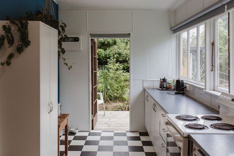 Photo of property in 1 Jervois Terrace, Ohau, Levin, 5570