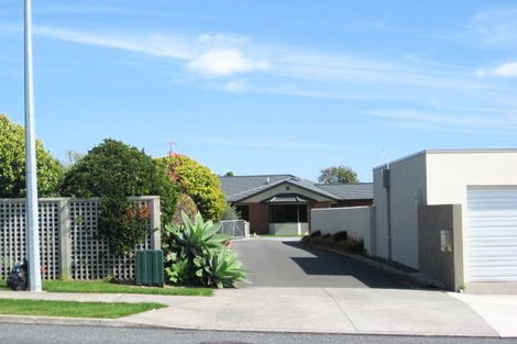 Photo of property in 173 Heta Road, Highlands Park, New Plymouth, 4312