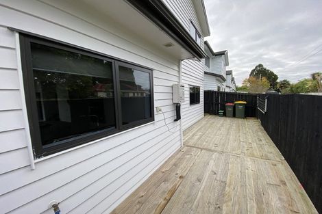Photo of property in 1 Nagra Lane, Papakura, 2110